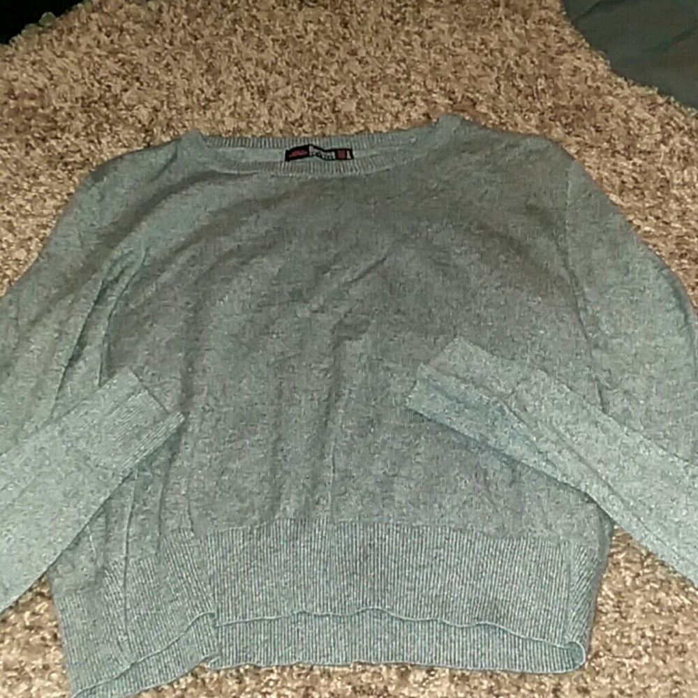 Nice crop top sweater!!